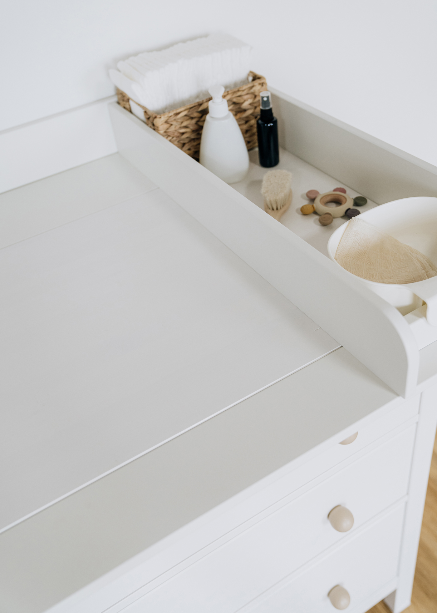 Weißer Wickelaufsatz für IKEA HEMNES